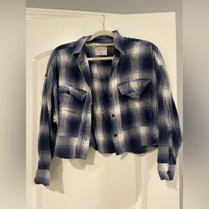 Women’s Abercrombie & Fitch Blue Plaid Cropped Long Sleeve size XS